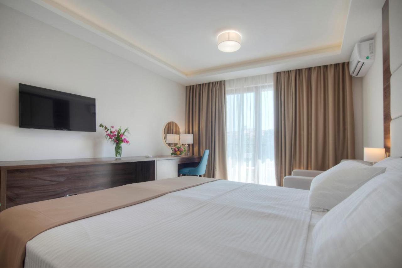 Hotel Twelve By Aycon Budva Luaran gambar