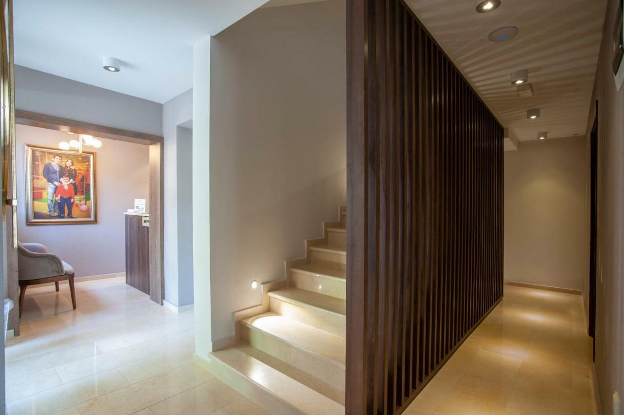 Hotel Twelve By Aycon Budva Luaran gambar