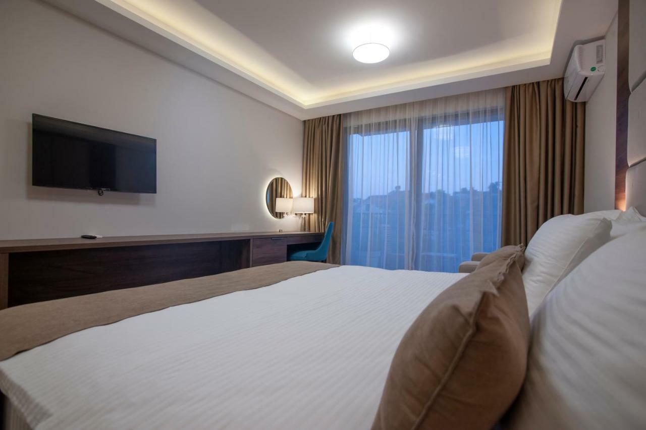 Hotel Twelve By Aycon Budva Luaran gambar