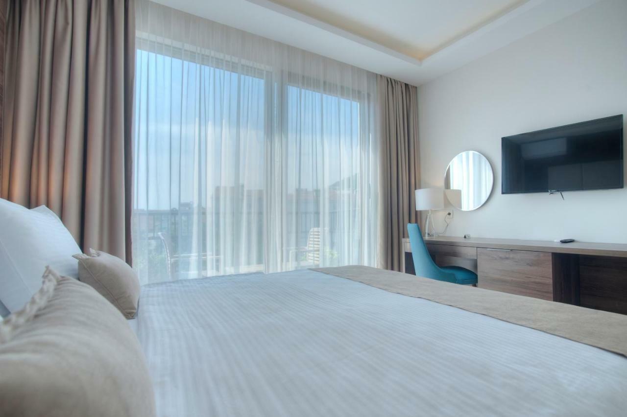 Hotel Twelve By Aycon Budva Luaran gambar